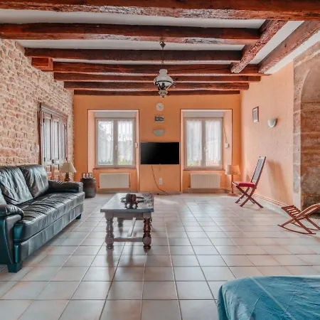 Ferienhaus Authentic In Near Forest