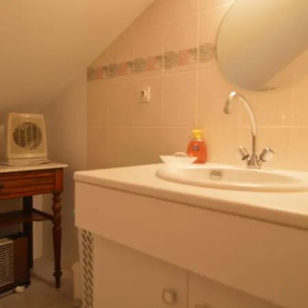 Authentic In Near Forest * Nouart