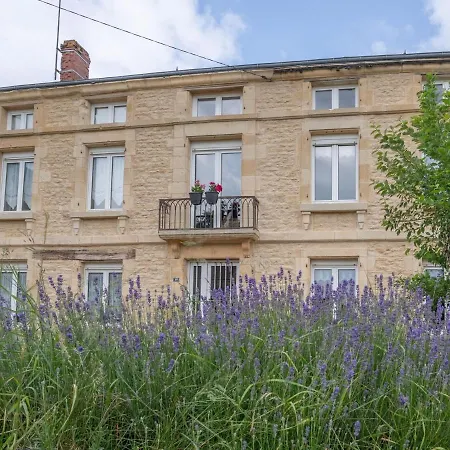 Vakantiehuis Authentic In Near Forest *