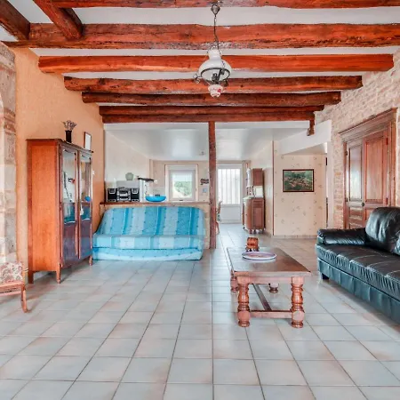 Vakantiehuis Authentic In Near Forest *